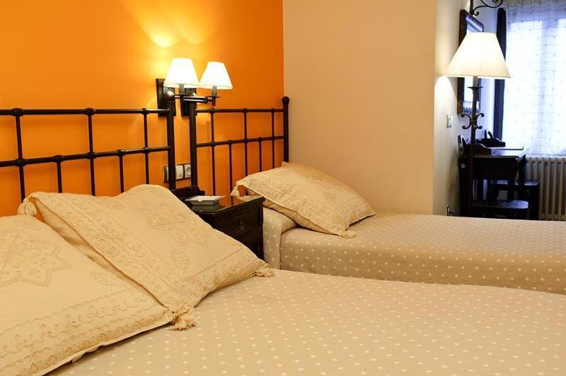 Hostal Vidaller Б'єльса Екстер'єр фото
